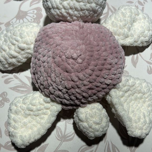 Handmade turtle baby and mom in pink and white colour - Picture 3 of 5